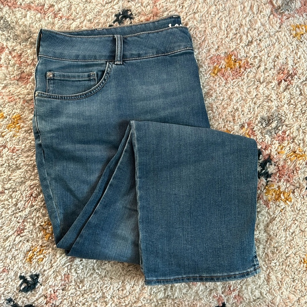 Straight Leg Mid Rise Lee Jeans
